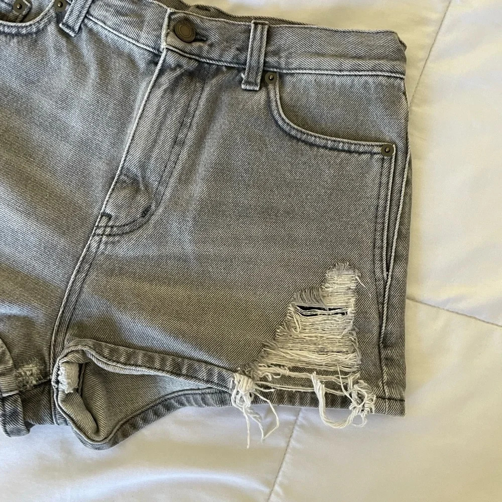 Saint Laurent denim shorts - Picture 2 of 10